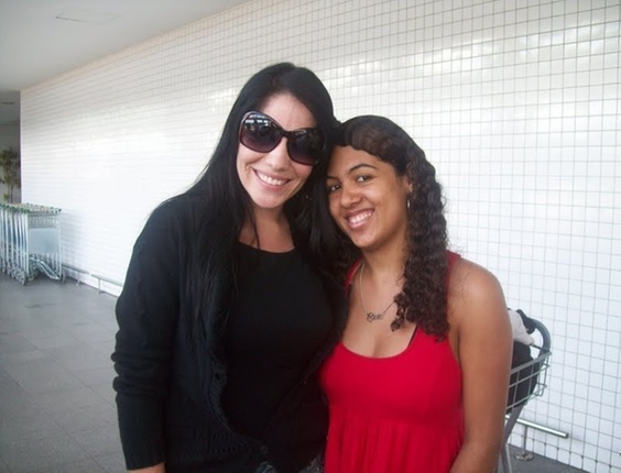 Livinha Carvalho encontrou com Anamara no Aeroporto em Salvador 